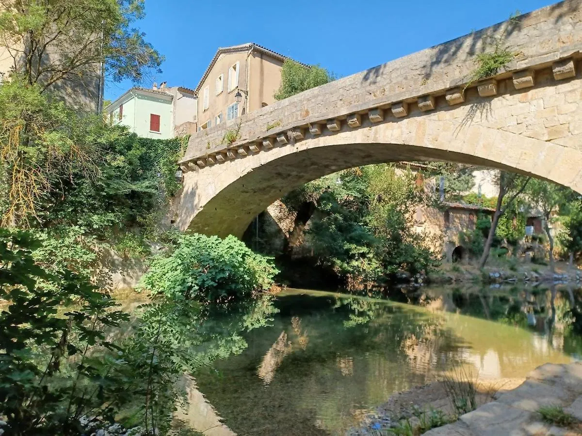 Une Chambre En Provence Correns